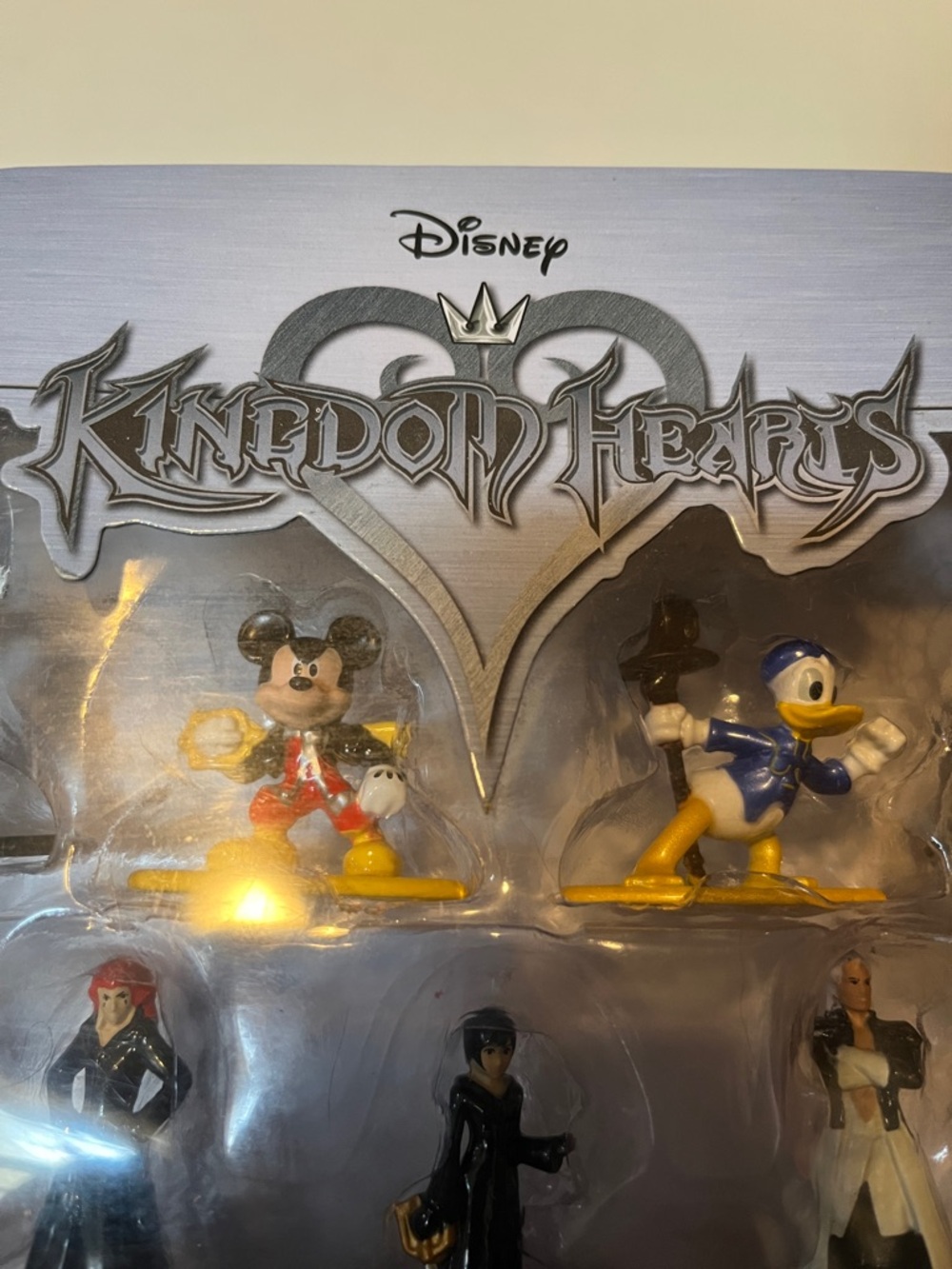 Disney Kingdom Hearts Nano Metalfigs Set - Black, Yellow, Red, Blue, White - Picture 4 of 4
